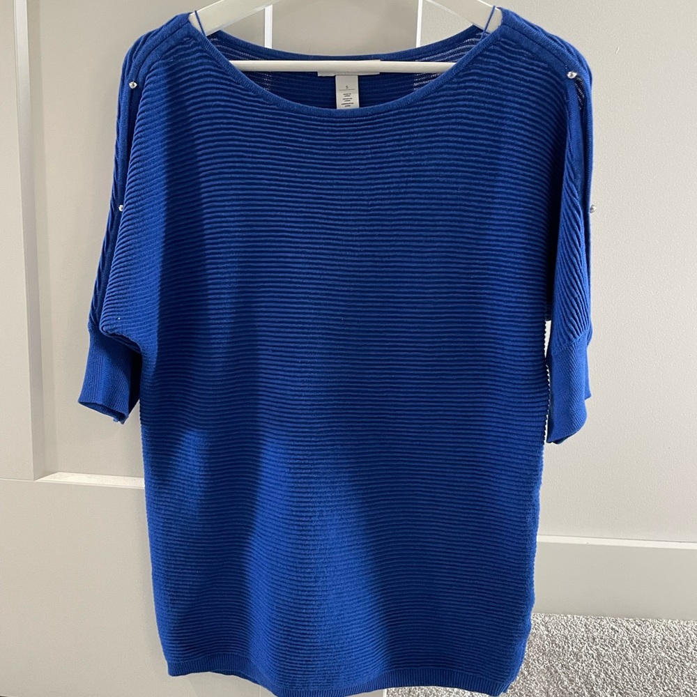 White House black market blue top